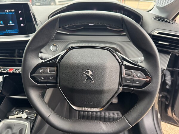 Used Peugeot 208 2022 for sale - 76176320: Photo 28