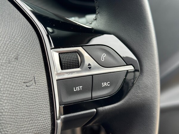 Used Peugeot 208 2022 for sale - 76176320: Photo 31