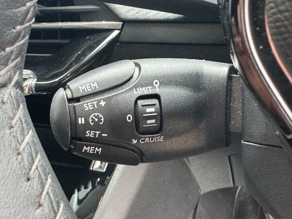 Used Peugeot 208 2022 for sale - 76176320: Photo 34