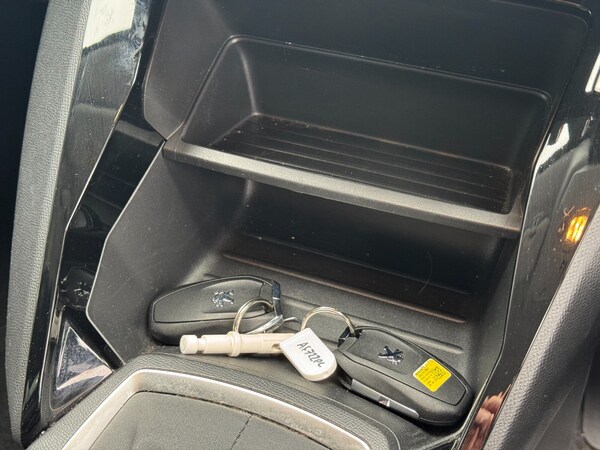 Used Peugeot 208 2022 for sale - 76176320: Photo 39