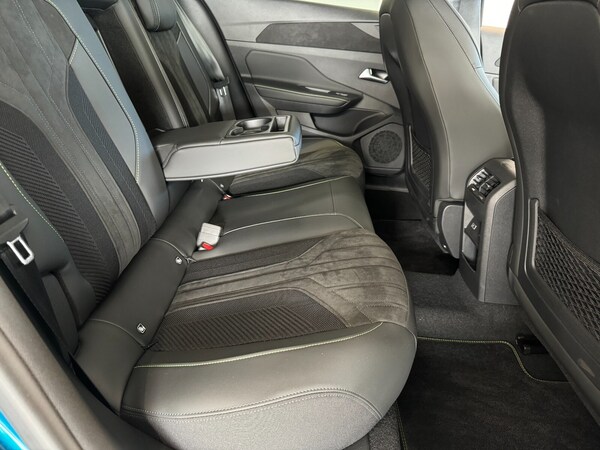 Used Peugeot 408 for sale - 75409807: Photo 34