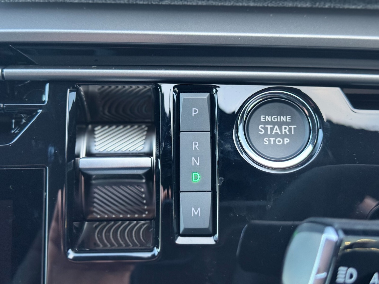 Used Peugeot E-3008 for sale - 76696501: Photo 53