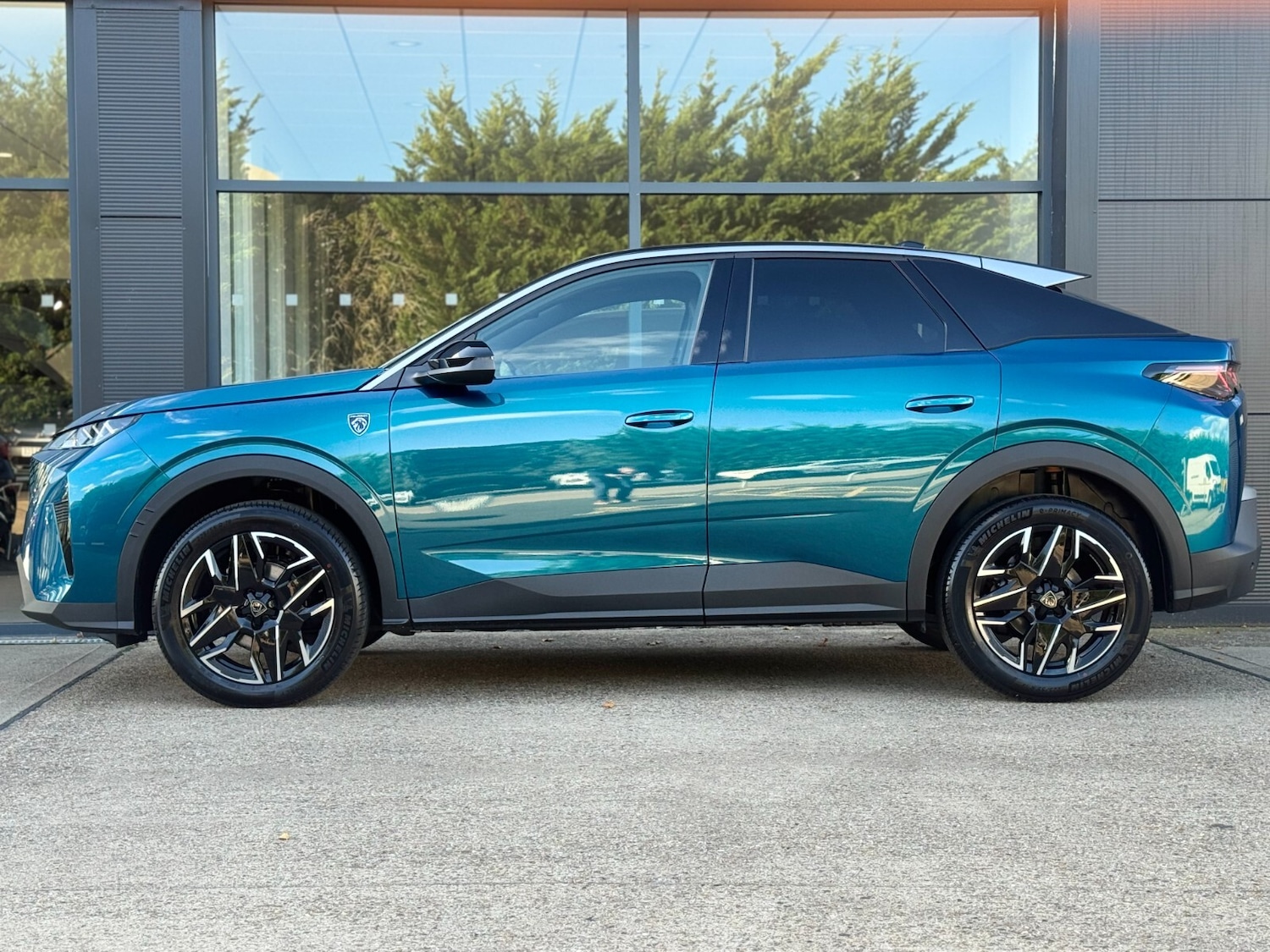 Used Peugeot E-3008 for sale - 76696501: Photo 9