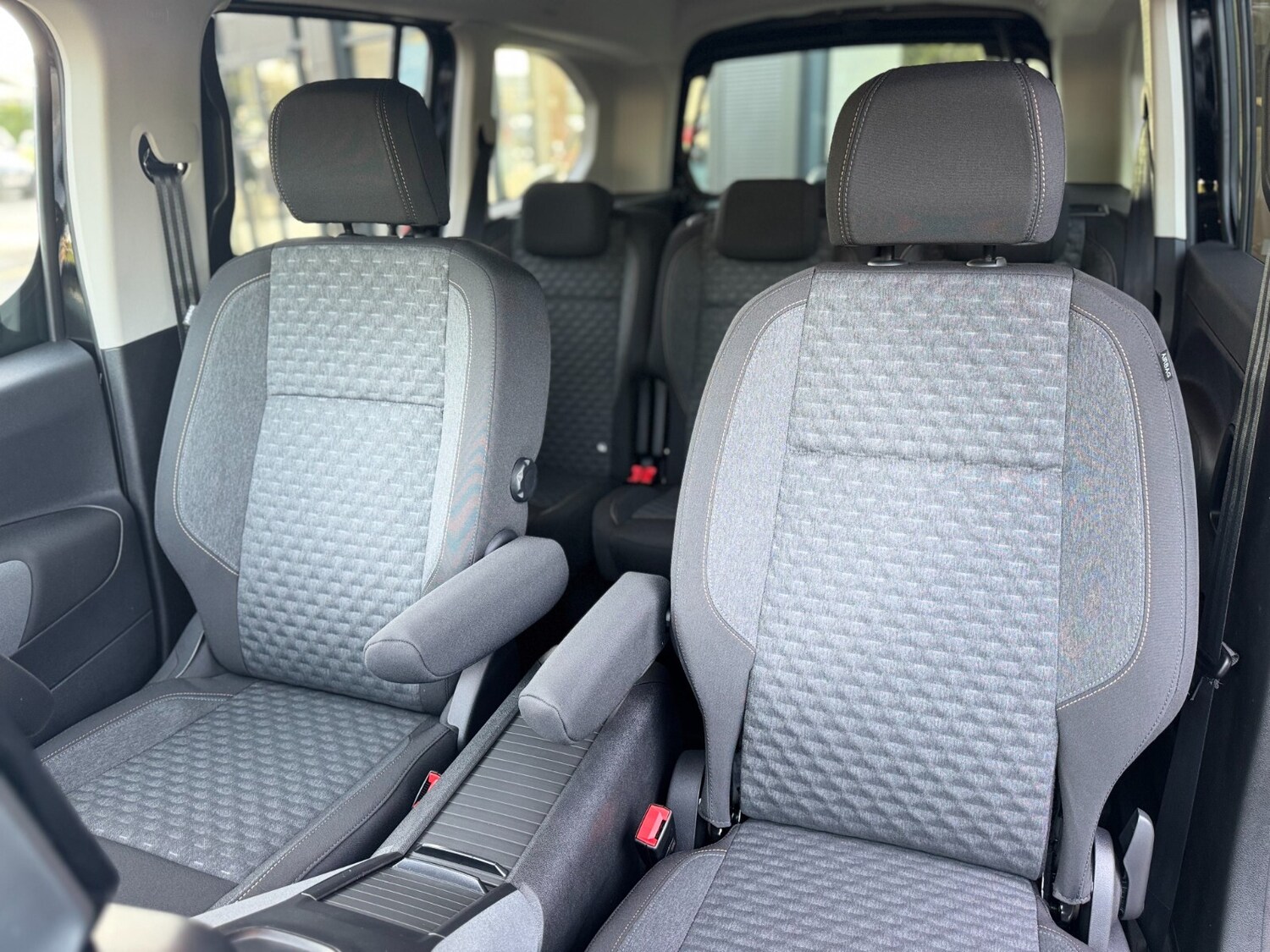 Used Peugeot Rifter for sale - 77157833: Photo 24