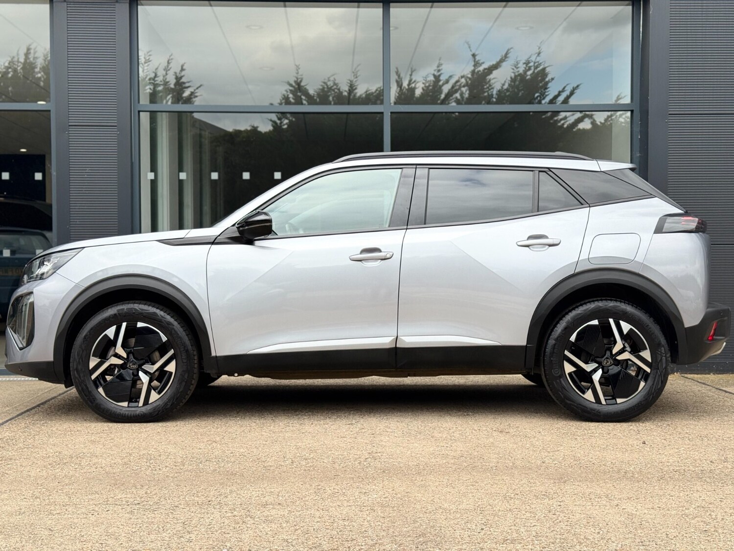 Used Peugeot 2008 2024 for sale - 75929993: Photo 12