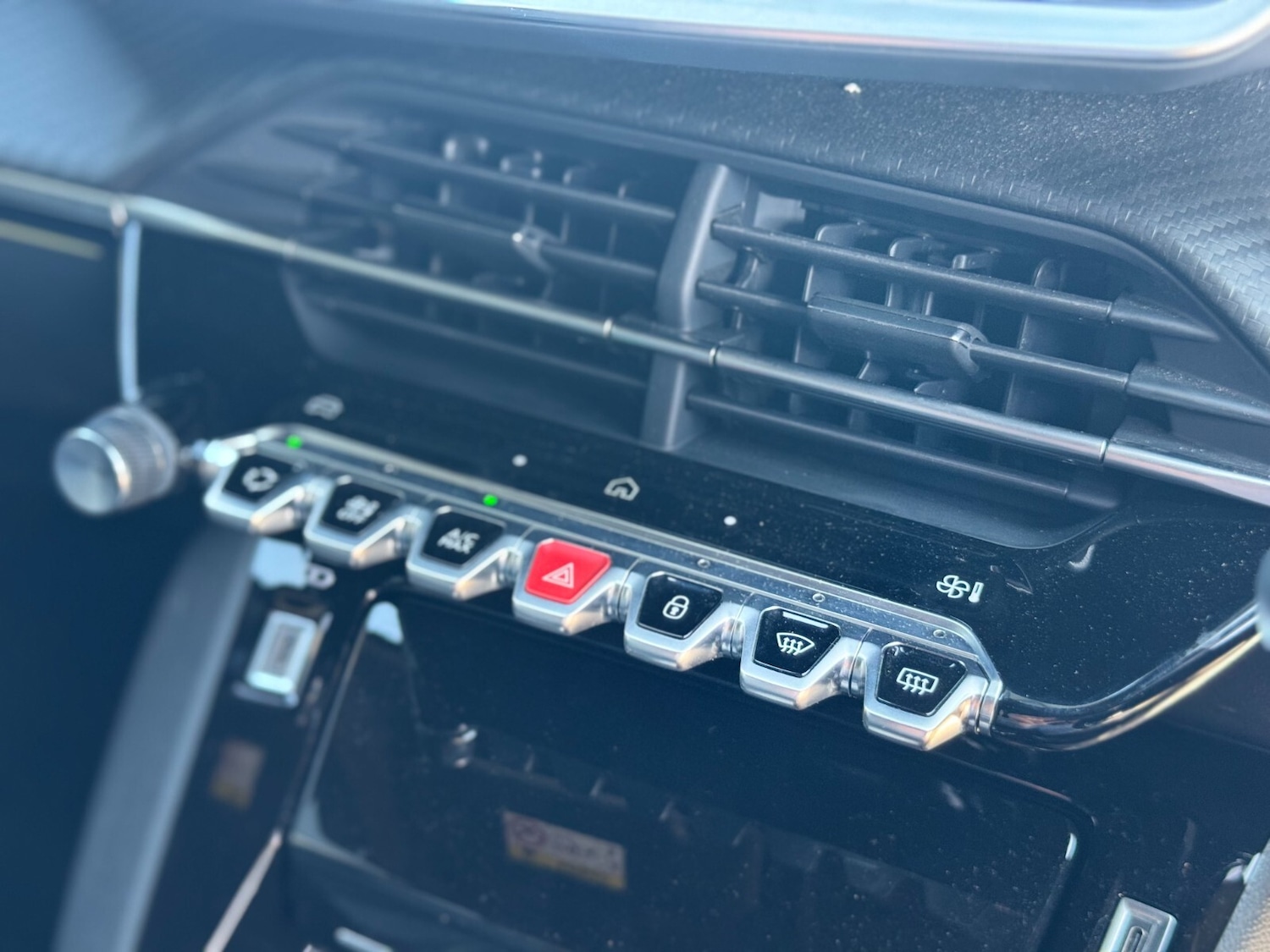 Used Peugeot 2008 2024 for sale - 75929993: Photo 42