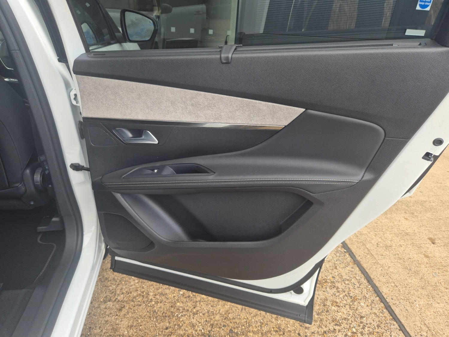 Used Peugeot 5008 2024 for sale - 76552526: Photo 14