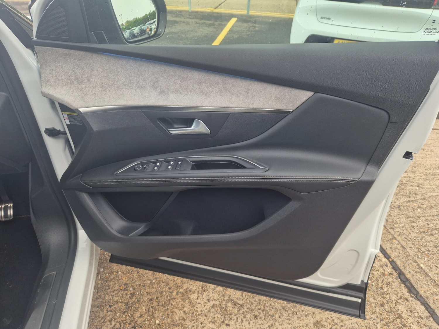 Used Peugeot 5008 2024 for sale - 76552526: Photo 26