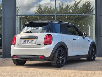 Used MINI Hatch 2021 for sale - 76079417: Photo