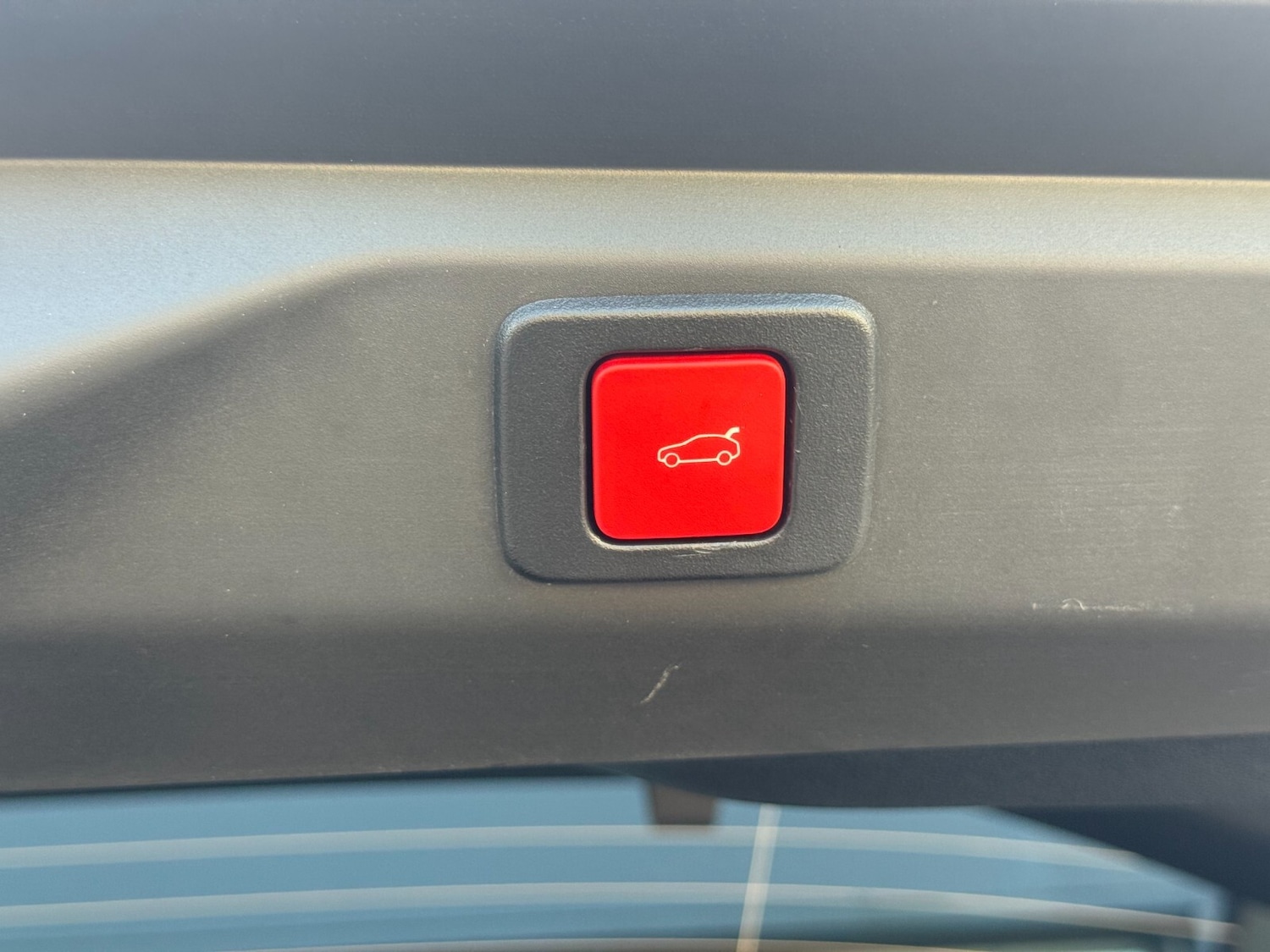 Used Peugeot E-3008 for sale - 76696498: Photo 16