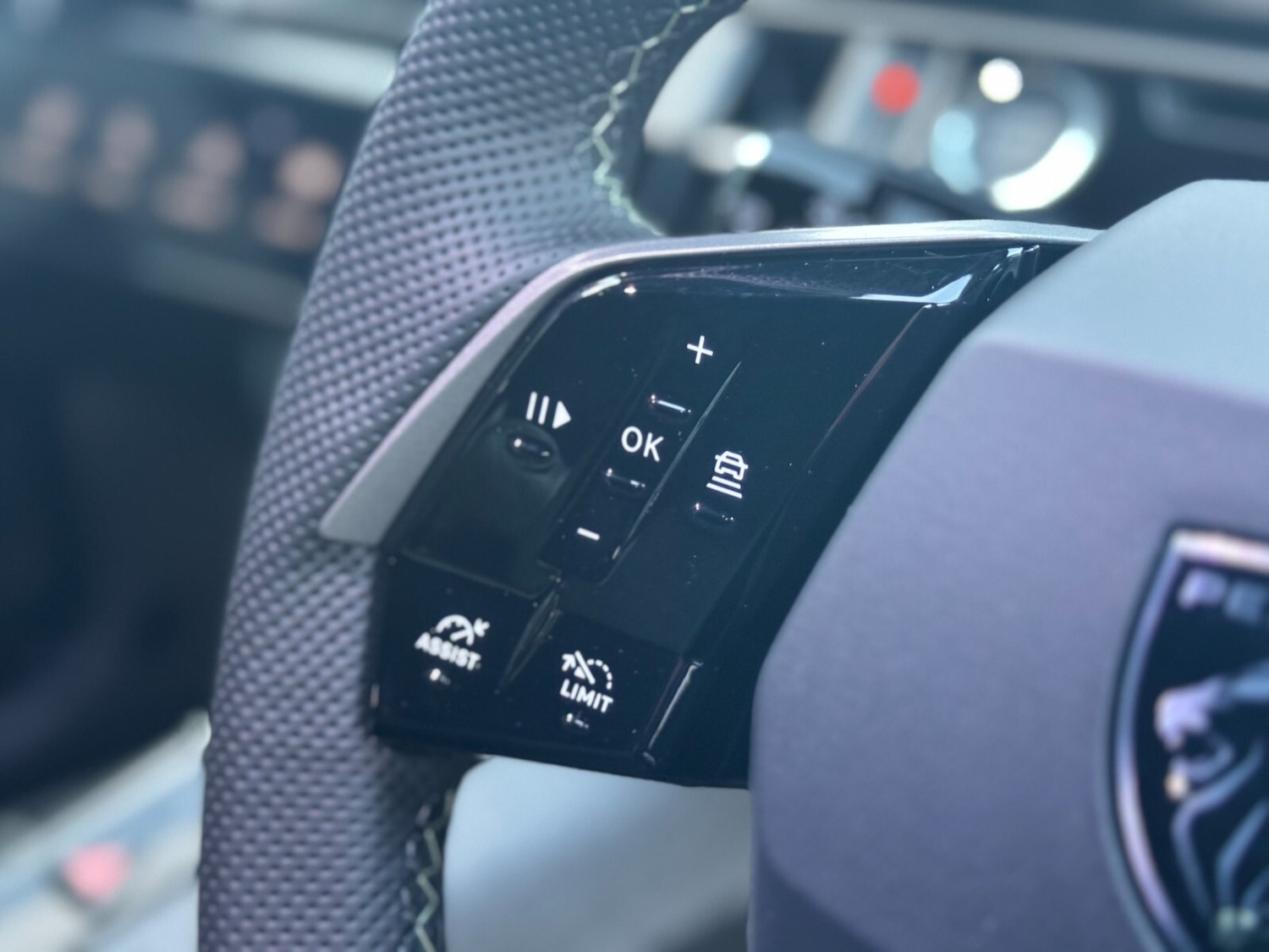 Used Peugeot E-3008 for sale - 76696498: Photo 27