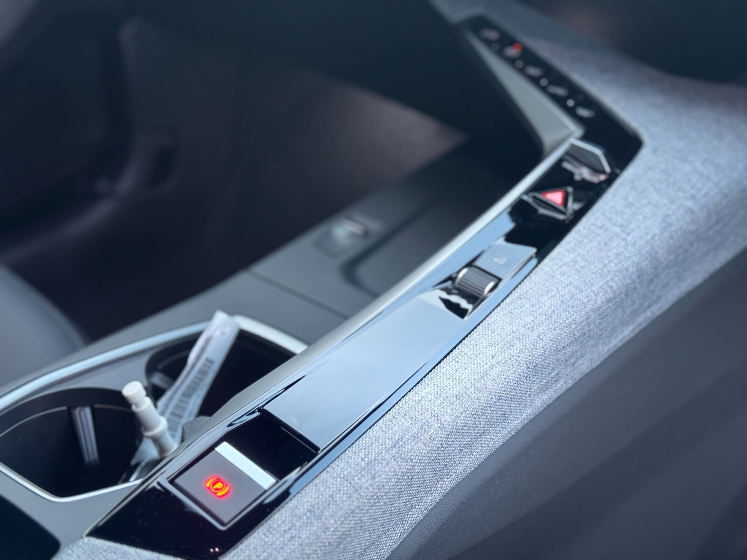 Used Peugeot E-3008 for sale - 76696498: Photo 35