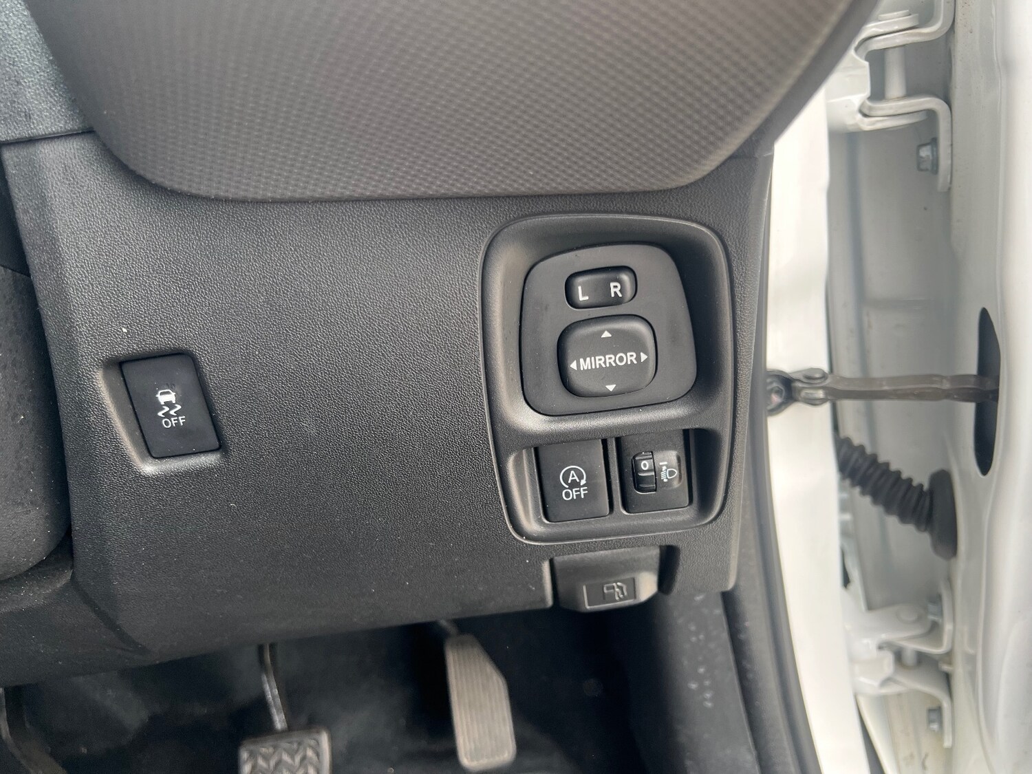 Vehicle 28