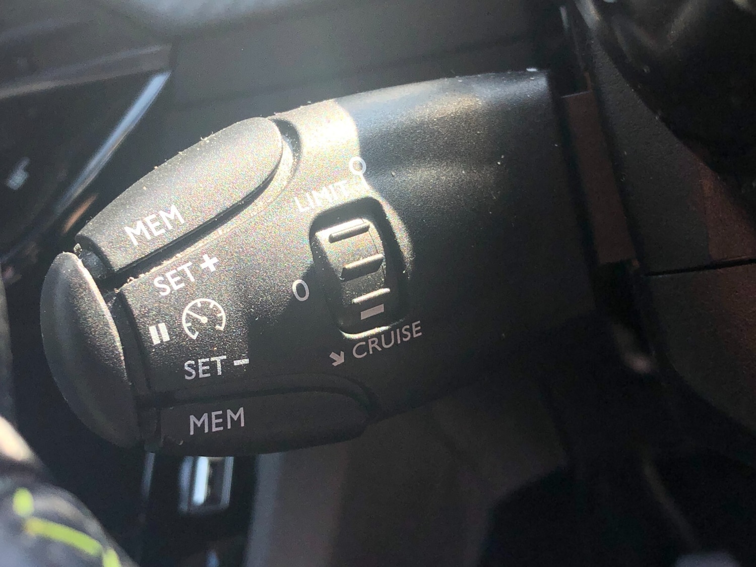 Used Peugeot 2008 2022 for sale - 76272850: Photo 33