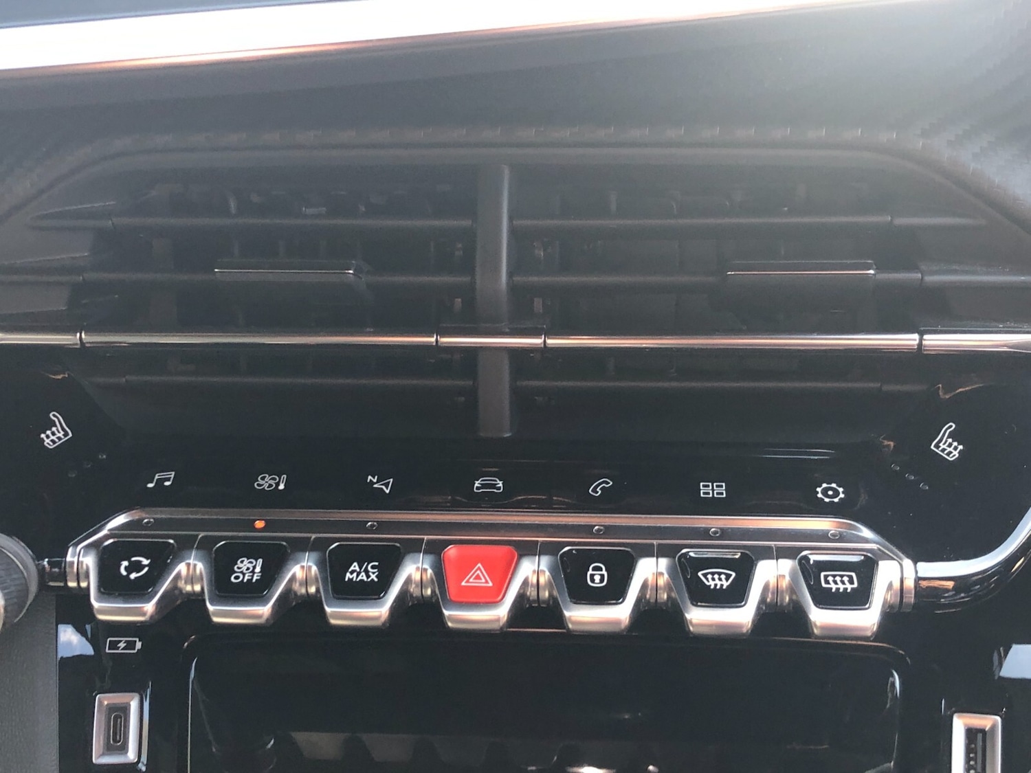 Used Peugeot 2008 2022 for sale - 76272850: Photo 36