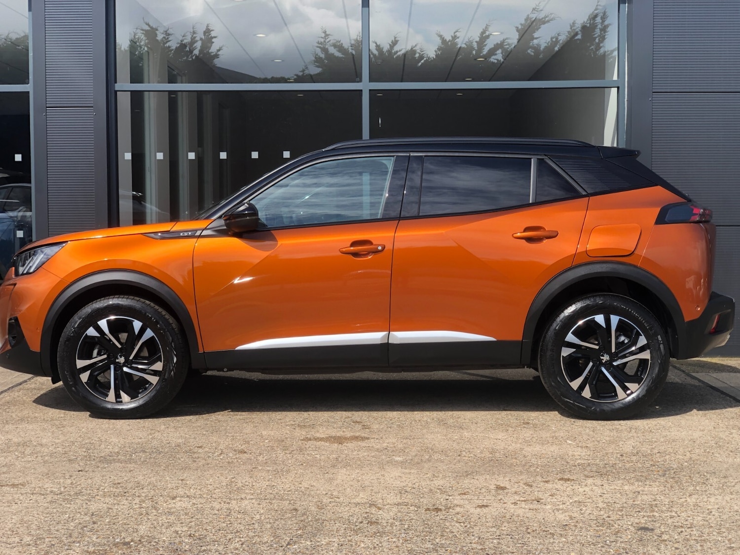 Used Peugeot 2008 2022 for sale - 76272850: Photo 9