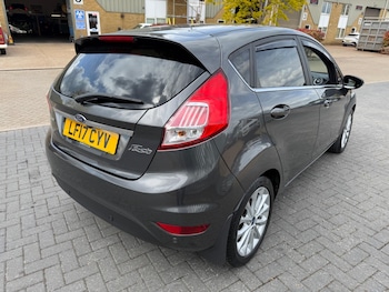Used Ford Fiesta 2017 for sale - 79082941: Photo