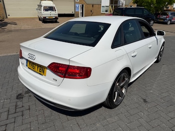 Used Audi A4 2011 for sale - 79082931: Photo
