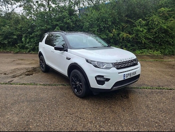 Used Land Rover Discovery Sport 2018 for sale - 79082928: Photo
