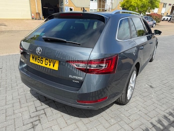 Used Skoda Superb 2016 for sale - 79082919: Photo