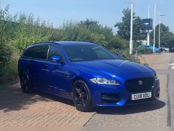 Used Jaguar XF 2018 for sale - 79082898: Photo