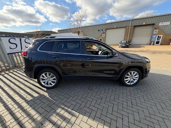 Used Jeep Cherokee 2017 for sale - 79192208: Photo