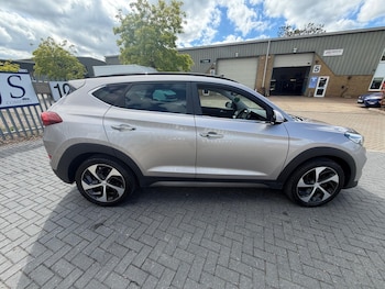 Used Hyundai TUCSON 2015 for sale - 79082911: Photo