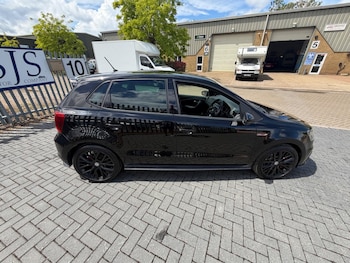 Used Volkswagen Polo 2016 for sale - 79082929: Photo