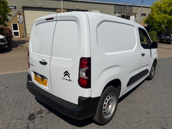Used Citroen Berlingo 2023 for sale - 79082934: Photo