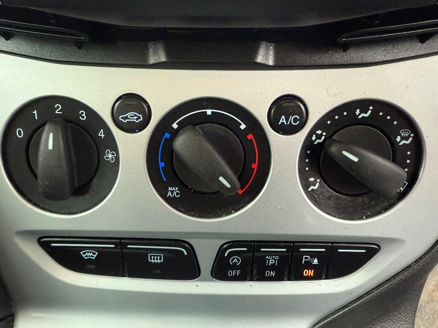 Used Ford Focus 2014 for sale - 78047273: Photo 13