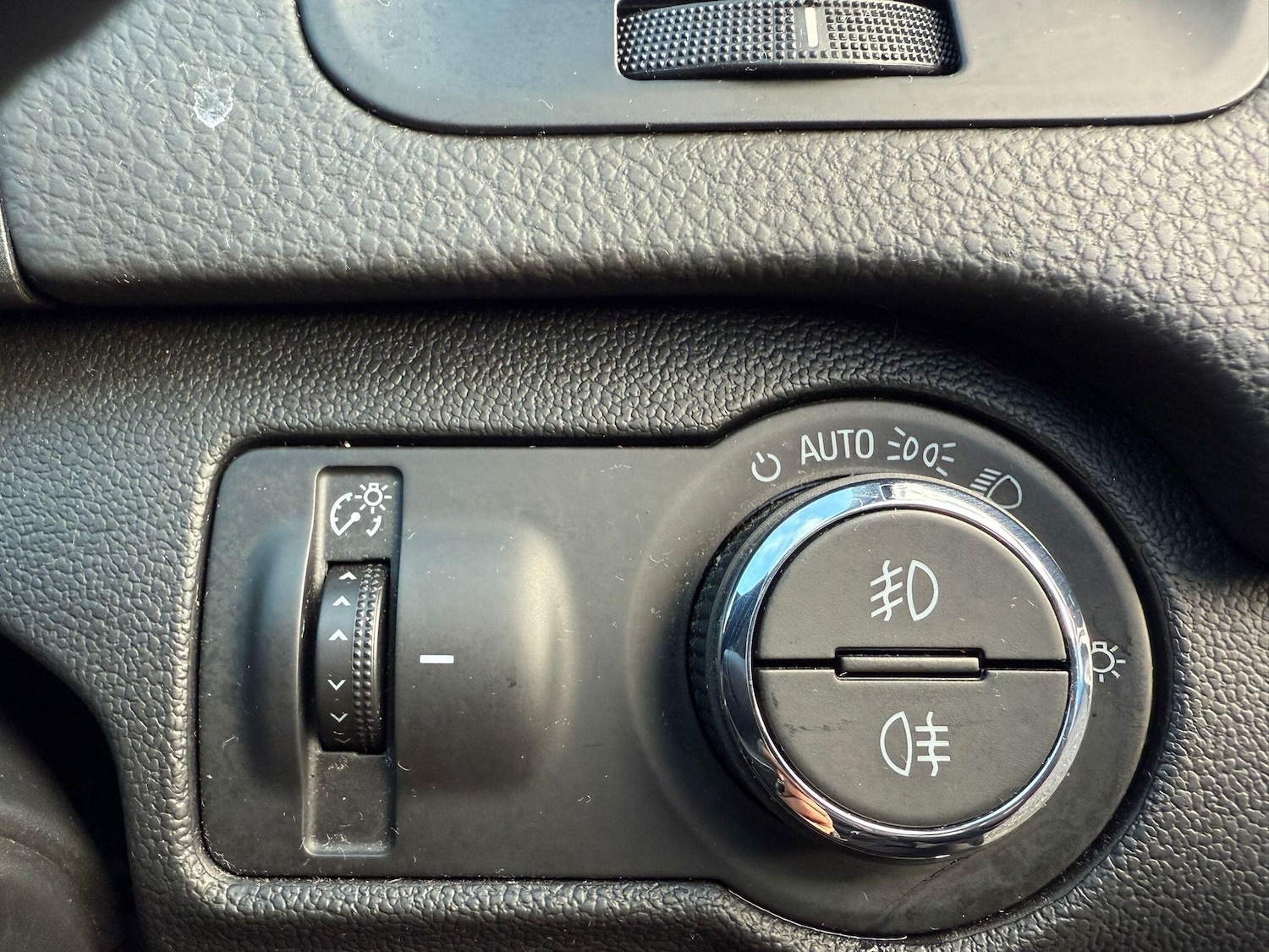 Used Vauxhall Insignia 2016 for sale - 77242389: Photo 16