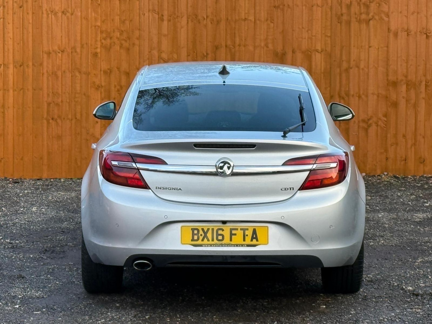 Used Vauxhall Insignia 2016 for sale - 77242389: Photo 6