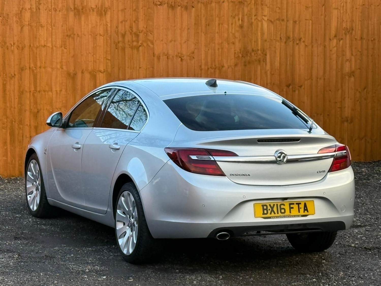 Used Vauxhall Insignia 2016 for sale - 77242389: Photo 7