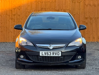 Used Vauxhall Astra GTC 2013 for sale - 77657975: Photo
