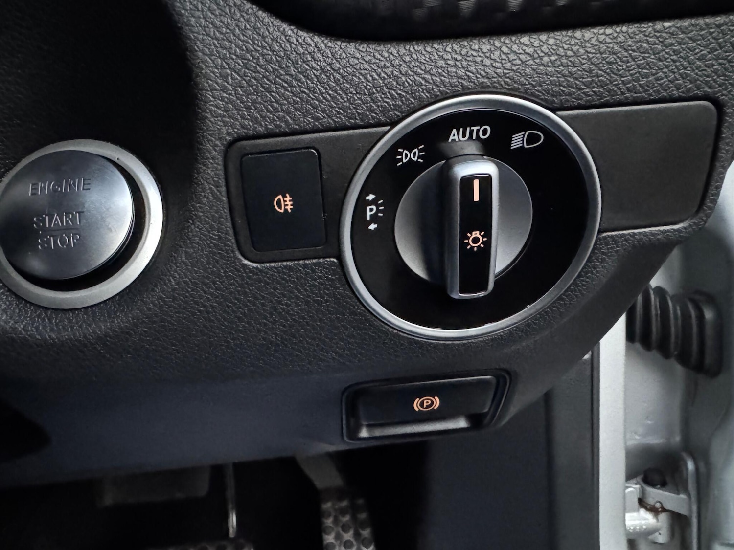 Used Mercedes-Benz A-Class 2017 for sale - 76898261: Photo 34