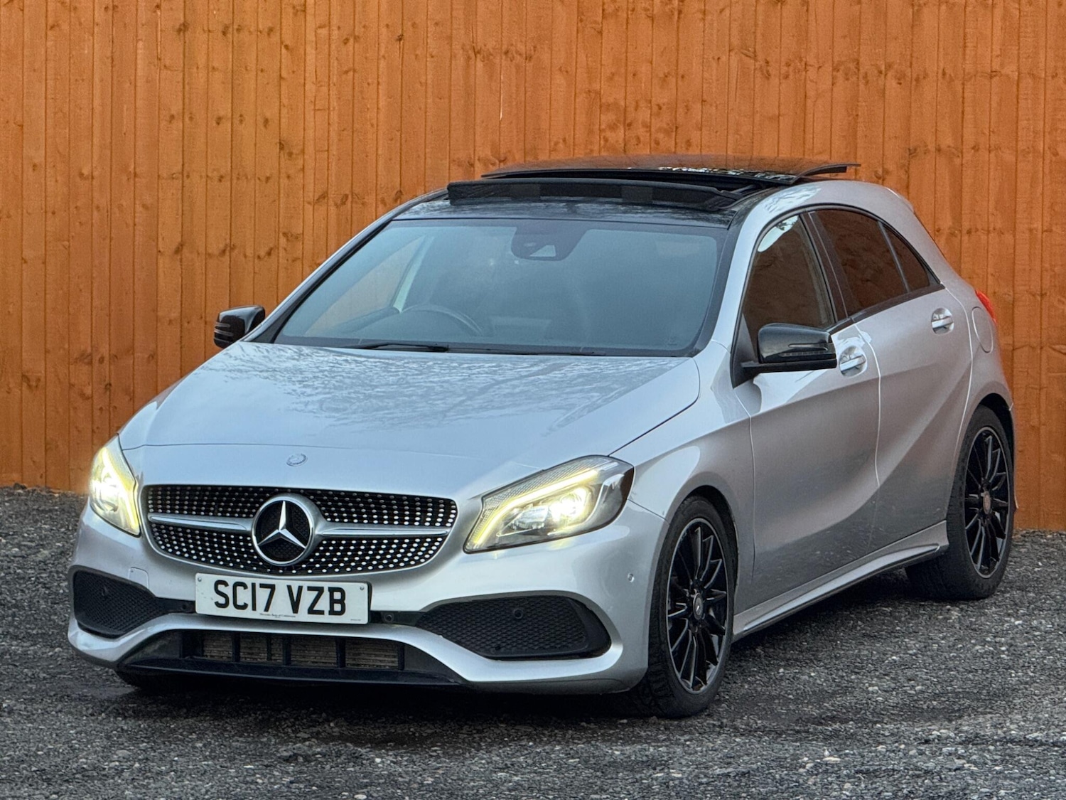 Used Mercedes-Benz A-Class 2017 for sale - 76898261: Photo 5