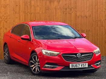 2017 (67) - 2.0 Turbo D SRi Nav 5dr