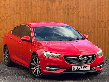 2017 (67) - 2.0 Turbo D SRi Nav 5dr