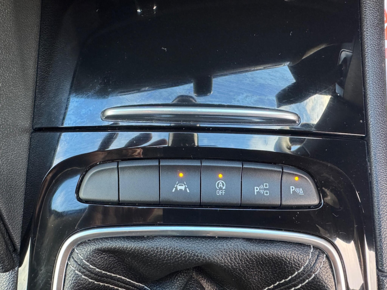 Used Vauxhall Insignia 2017 for sale - 76888375: Photo 26