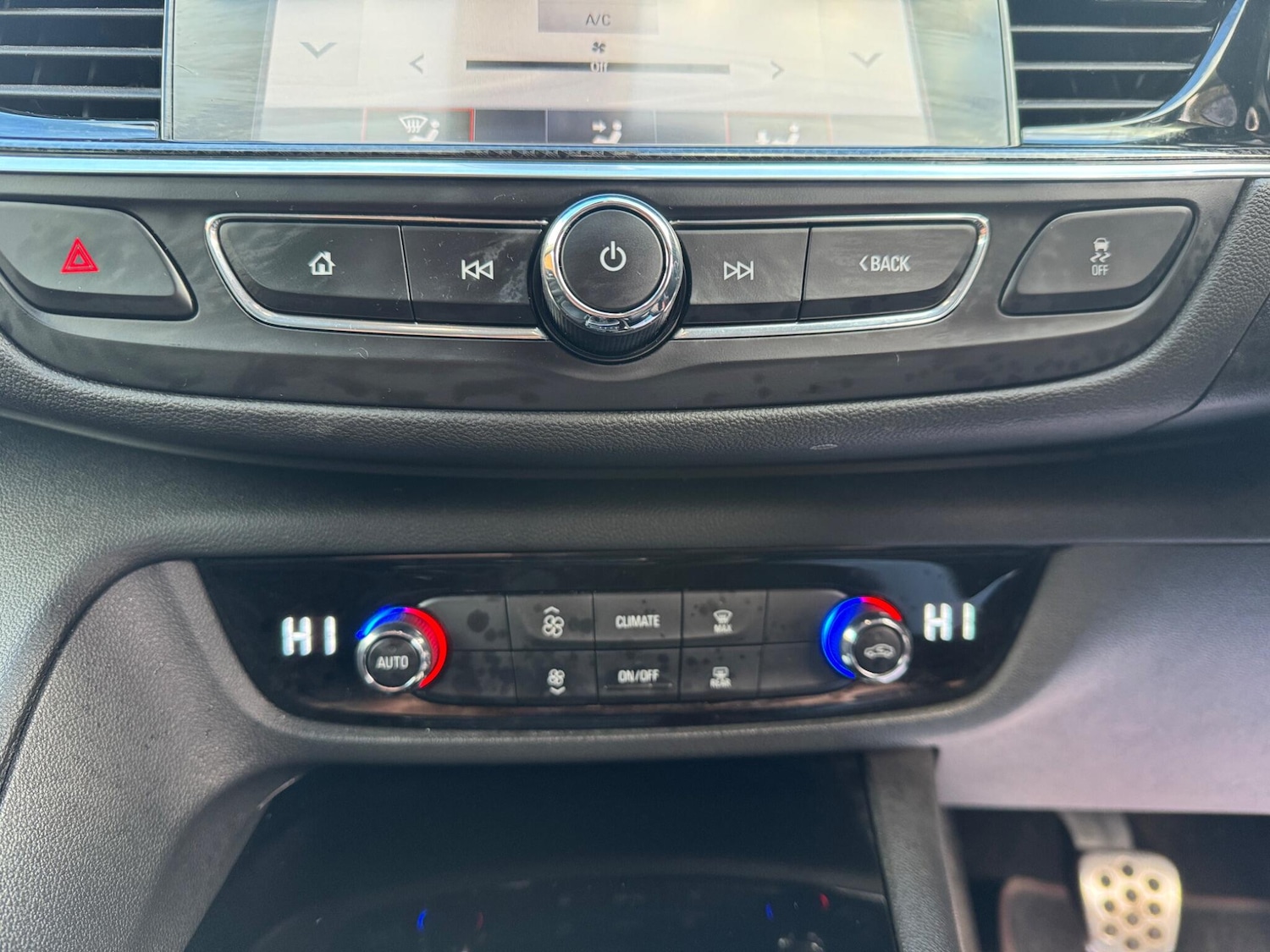 Used Vauxhall Insignia 2017 for sale - 76888375: Photo 27