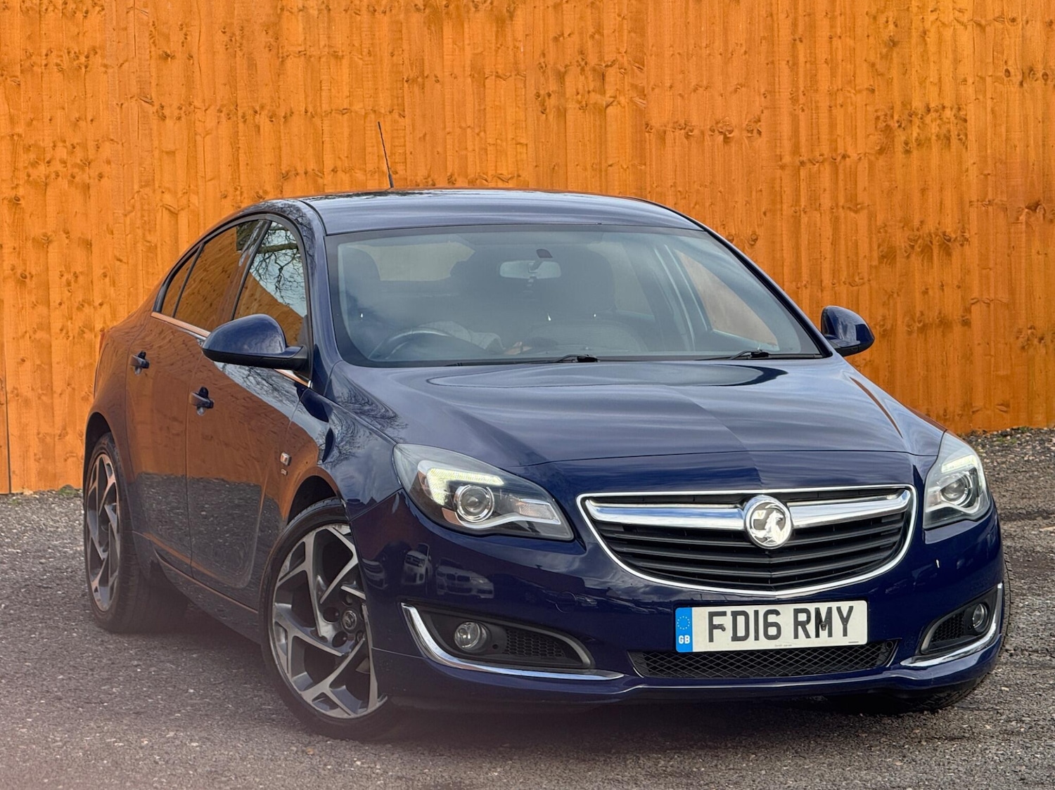 Used Vauxhall Insignia 2016 for sale - 78072383: Photo 1