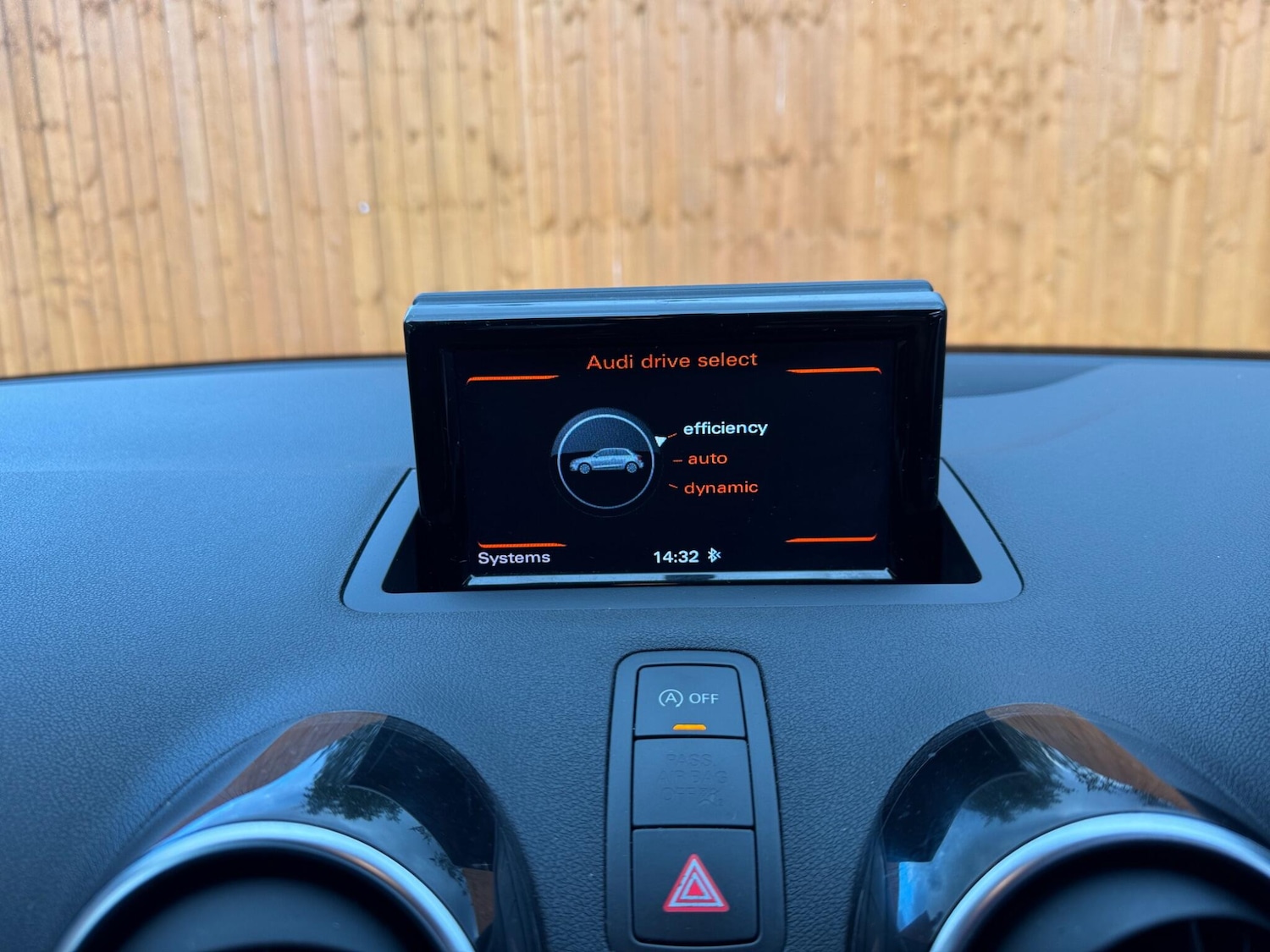 Used Audi A1 2015 for sale - 76888374: Photo 14