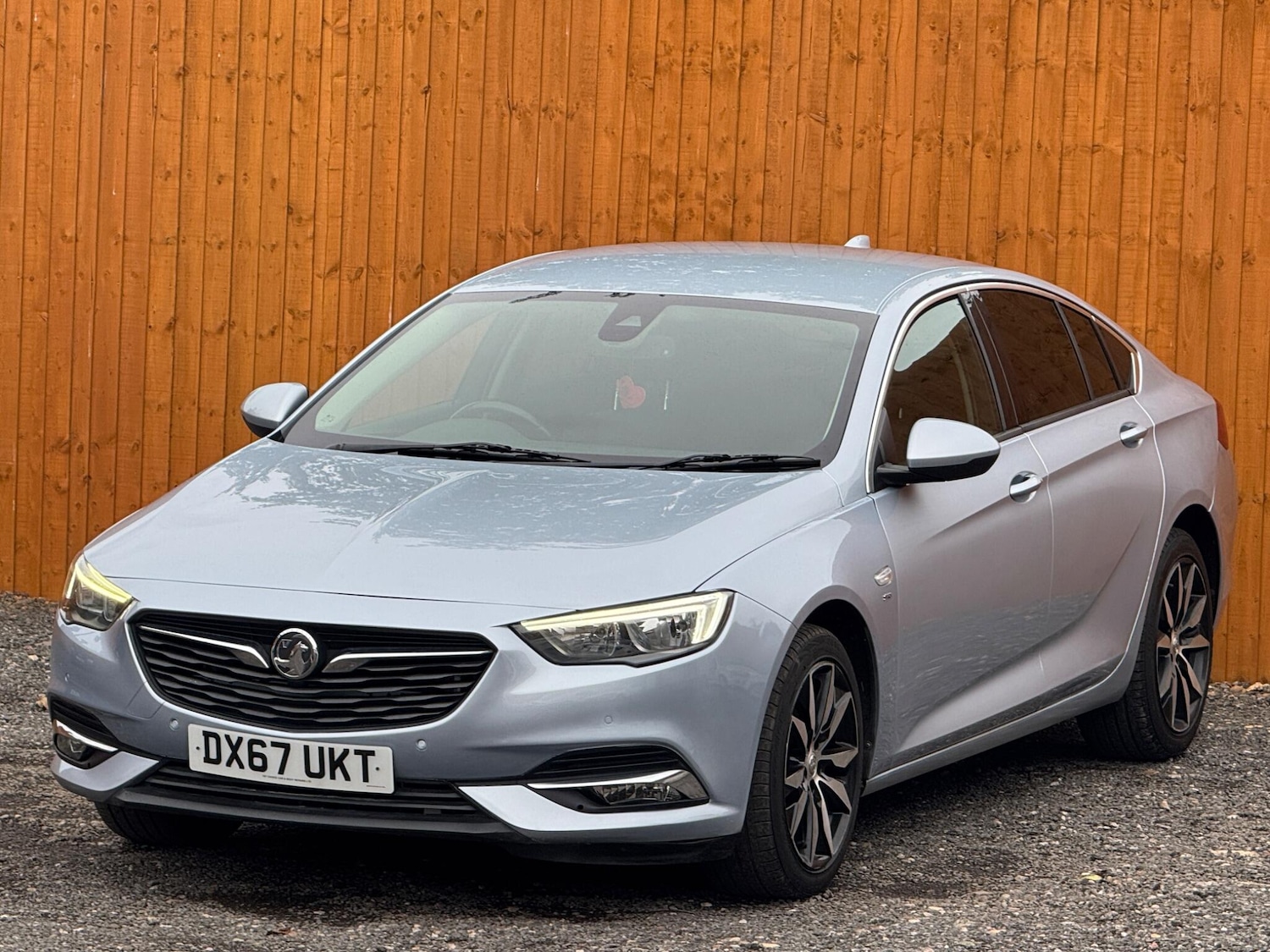 Used Vauxhall Insignia 2017 for sale - 76936387: Photo 6
