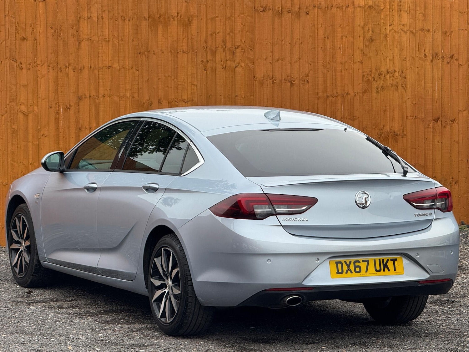 Used Vauxhall Insignia 2017 for sale - 76936387: Photo 7