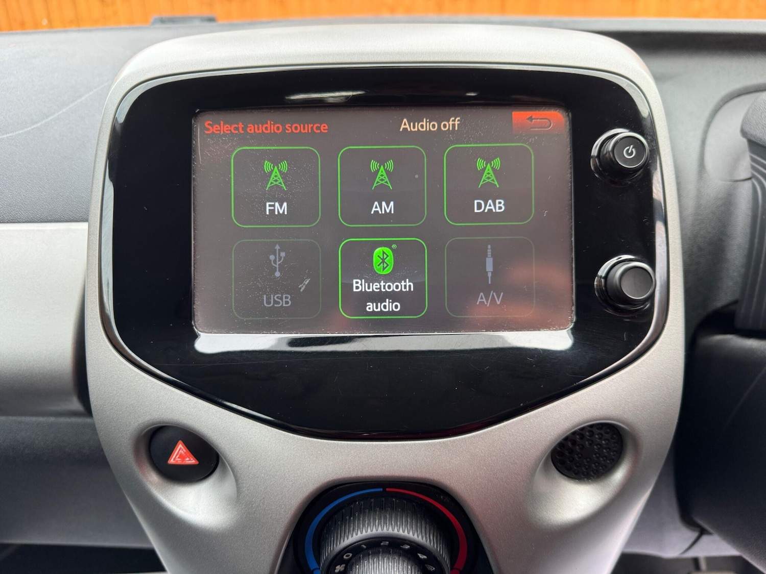 Used Peugeot 108 2016 for sale - 77738050: Photo 17