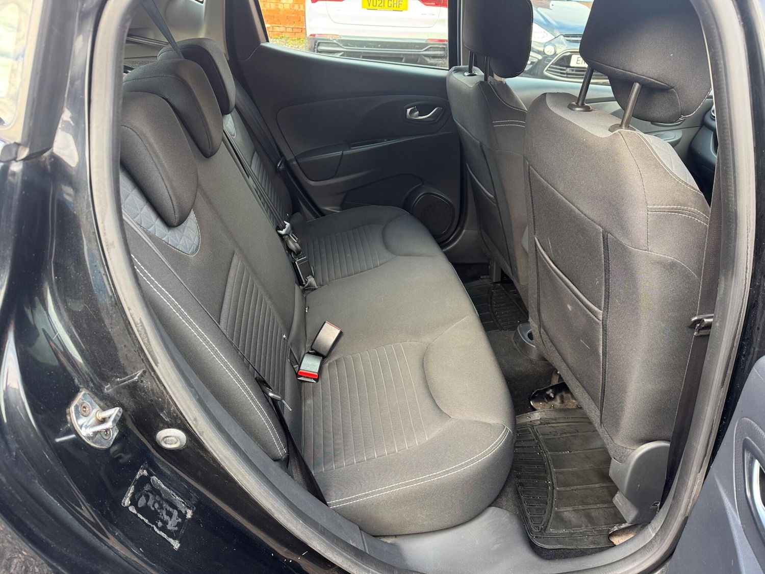 Used Renault Clio 2015 for sale - 76913747: Photo 13