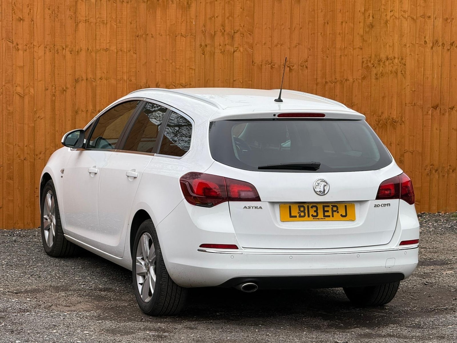 Used Vauxhall Astra 2013 for sale - 77898658: Photo 5