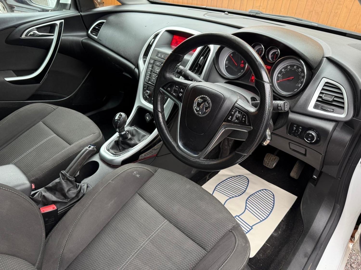 Used Vauxhall Astra 2013 for sale - 77898658: Photo 9