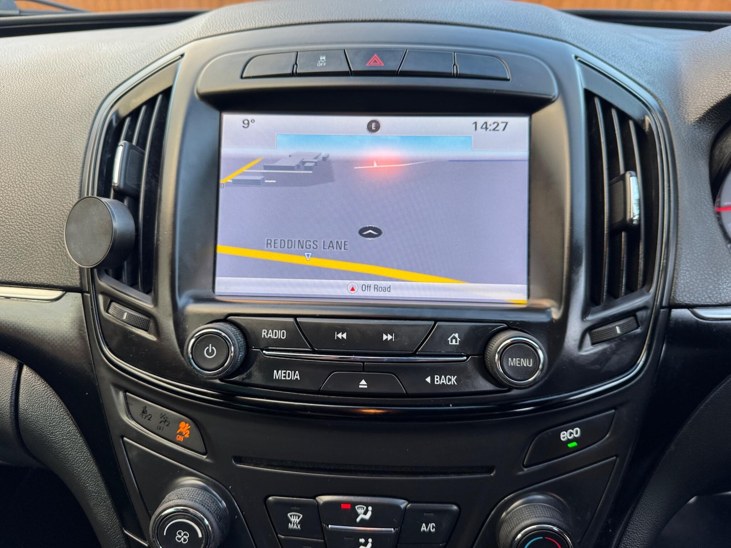 Used Vauxhall Insignia 2017 for sale - 76926525: Photo 12