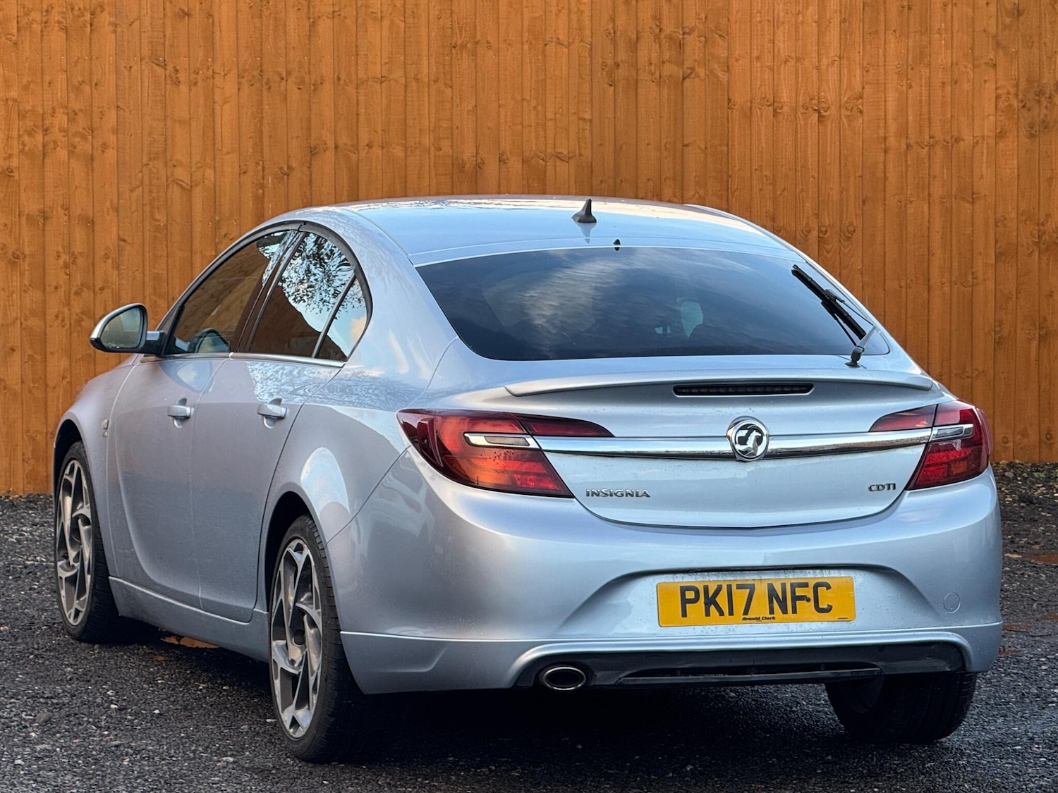 Used Vauxhall Insignia 2017 for sale - 76926525: Photo 6
